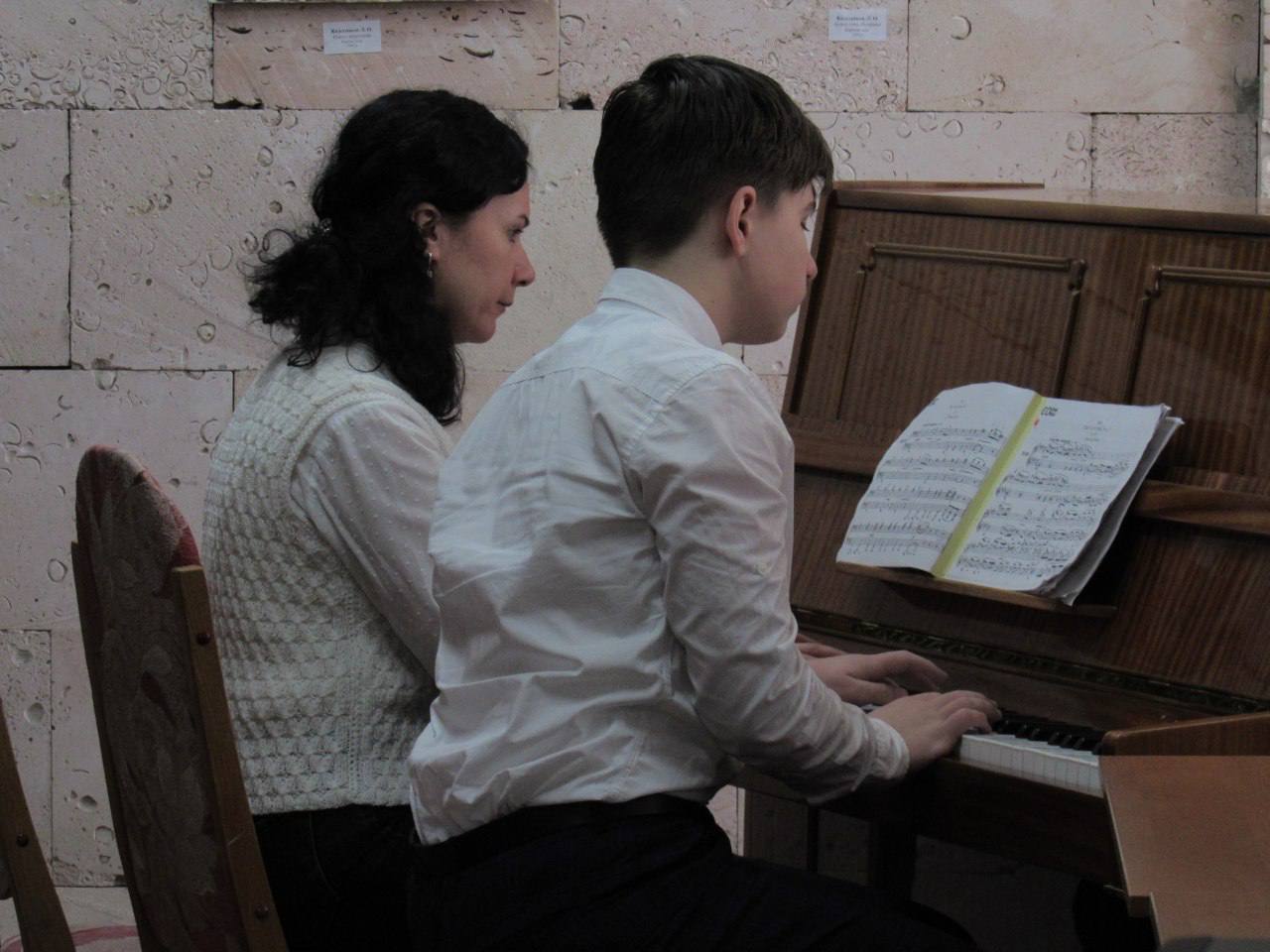 Учнів Полтавської дитячої музичної школи №1 імені Платона Майбороди провели концерт «Музичні дарунки»